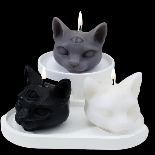 Three-Eye Cat Scented Gothic Candle – Mystical Soy Wax Creation