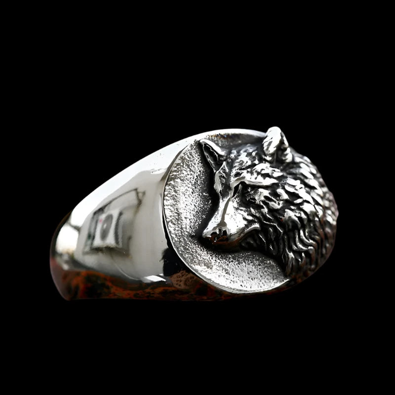 Lunar Wolf Guardian Ring – Enchanting Viking Stainless Steel Jewelry