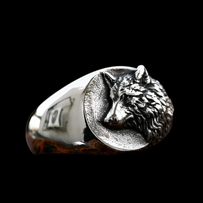 Lunar Wolf Guardian Ring – Enchanting Viking Stainless Steel Jewelry